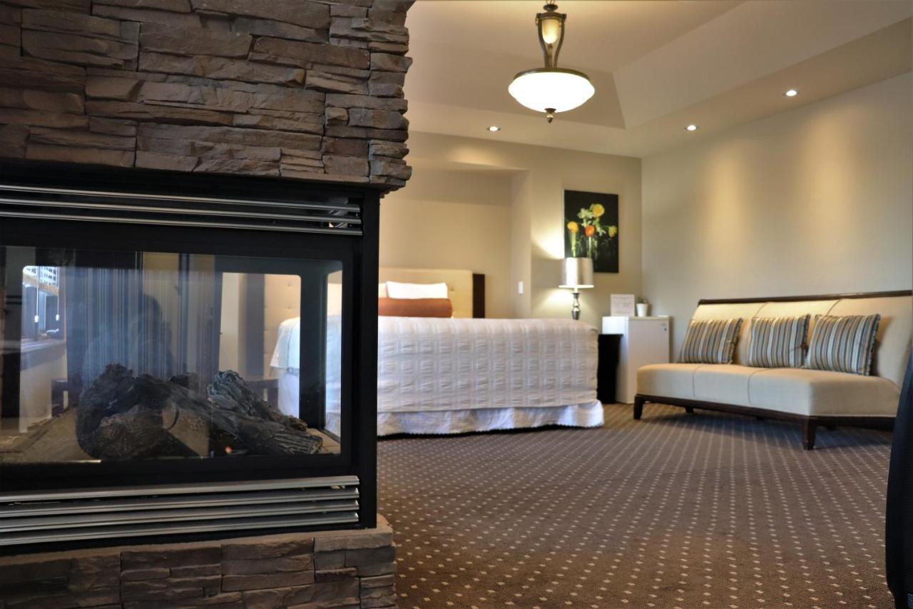 Westmount River Inn YYC Екстериор снимка