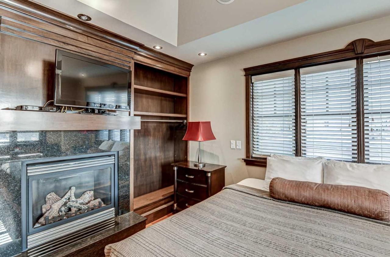 Westmount River Inn YYC Екстериор снимка