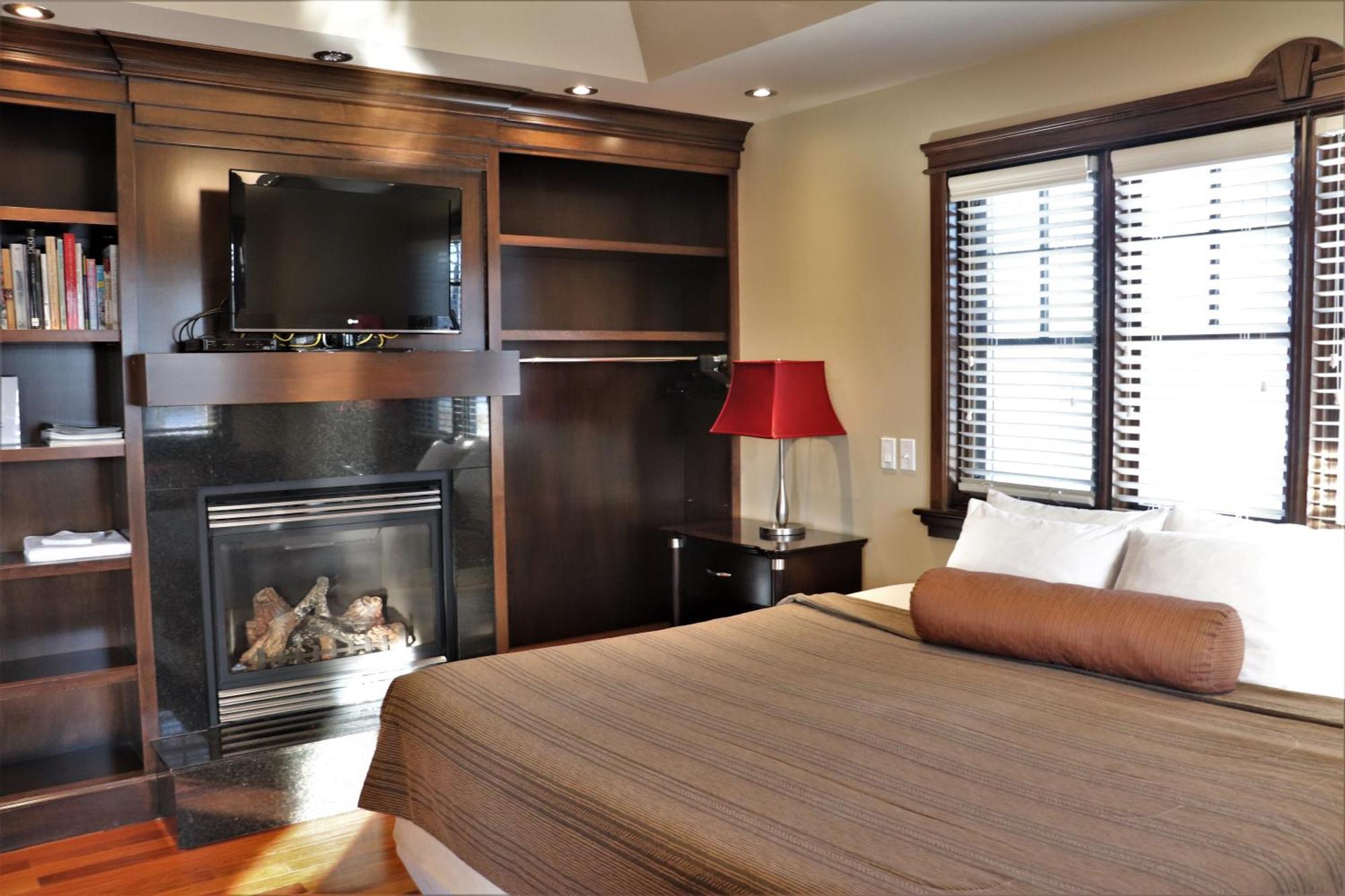 Westmount River Inn YYC Стая снимка